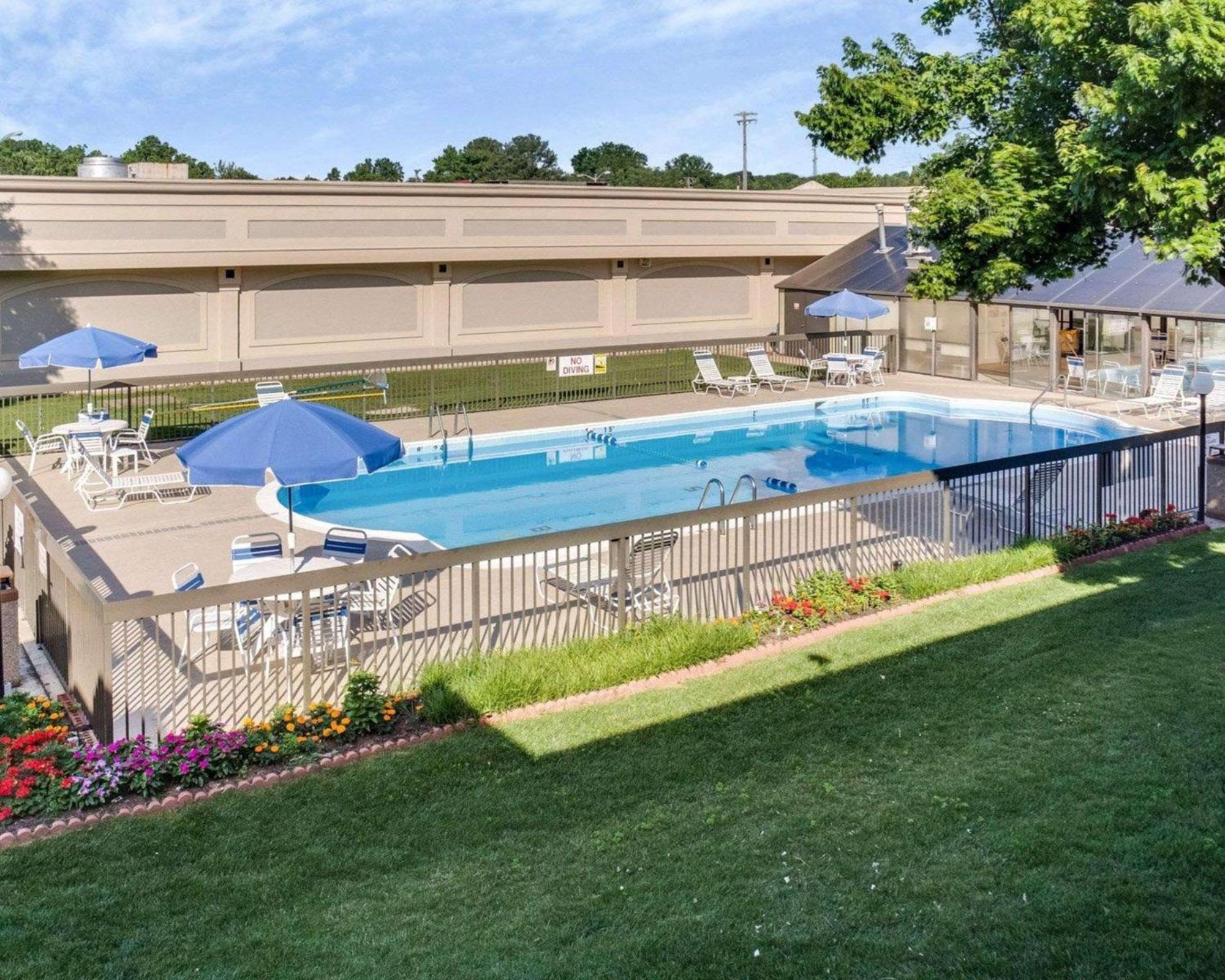 Clarion Inn Fredericksburg Exteriér fotografie