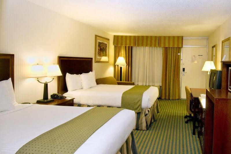 Clarion Inn Fredericksburg Exteriér fotografie